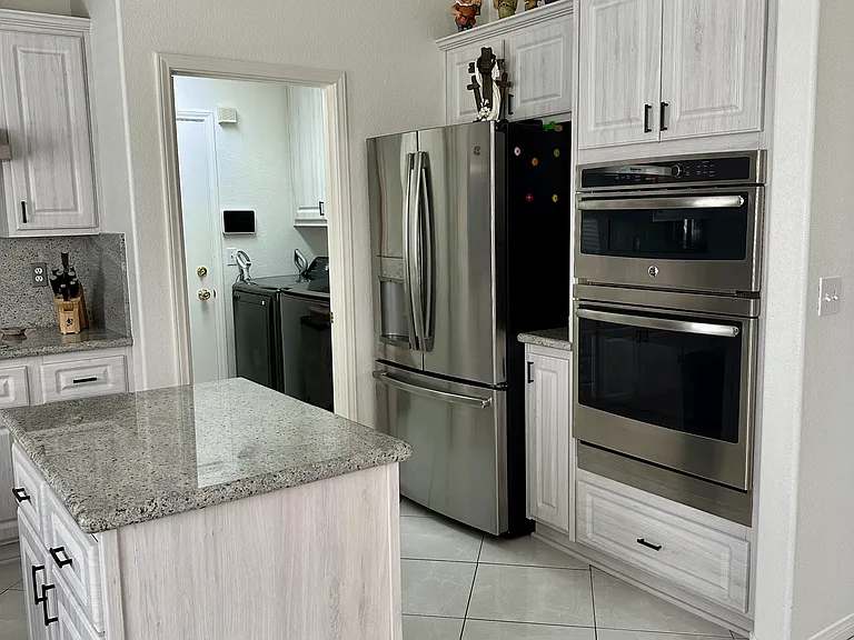 9201 Forest Manor Ct — Photo 16