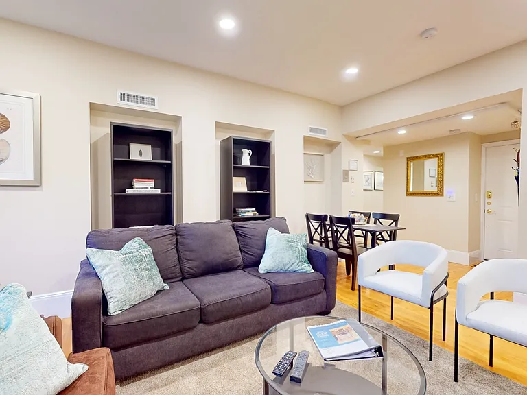 290 Beacon St #3A — Photo 4