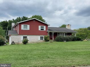 3 Teresa Ln, Chalfont, PA 18914