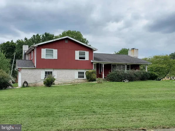 3 Teresa Ln, Chalfont, PA 18914