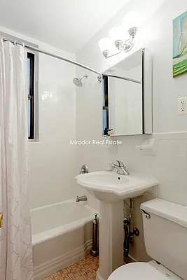Rented by Mirador Real Estate | media 19