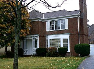 18716 Newell Rd, Shaker Heights, OH 44122