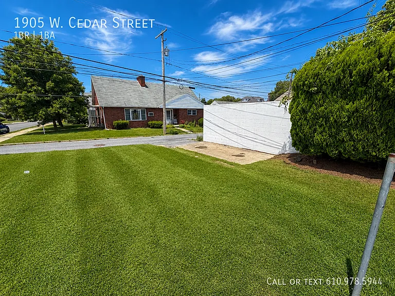 1905 W Cedar St — Photo 18