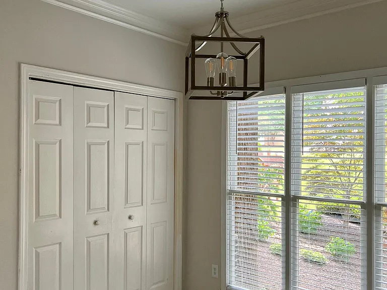 Eat in area in kitchen (closet shown is washer/dryer hook up)