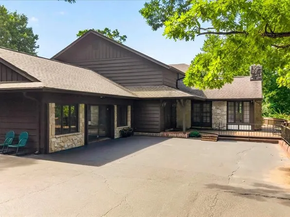 4622 Vixen Cir, Pacific, MO 63069