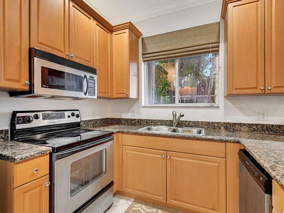 1st image of 1020 Murano Bay Dr
