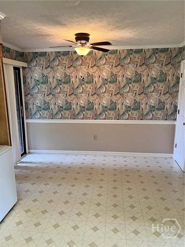 Building Photo - 102 Barrington Dr #1
