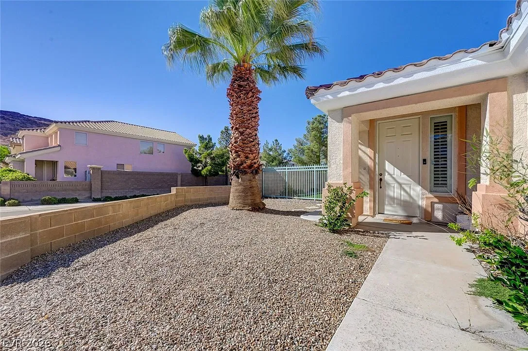 2 bed, 2.0 bath, 1266 sqft, $2,100 — Photo 3