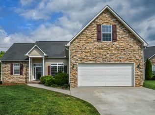 32 Summer Meadow Rd, Arden, NC 28704