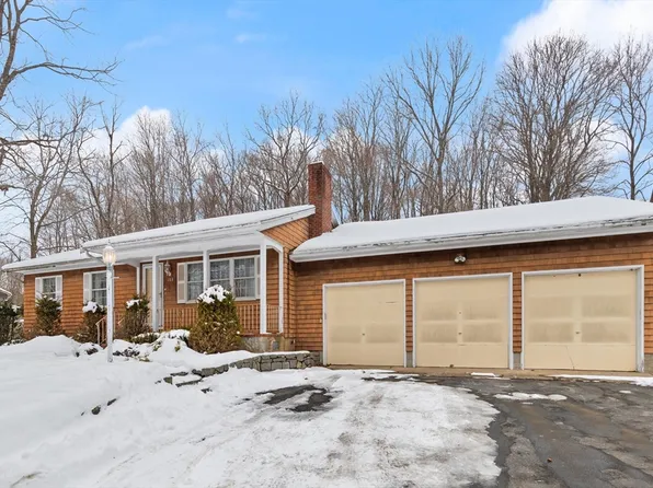 103 Martin St, Essex, MA 01929