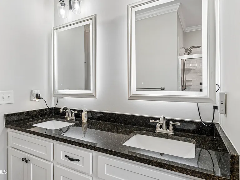 515 Villa Ln — Photo 19