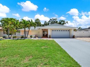 5473 Bayshore Dr, Seminole, FL 33772