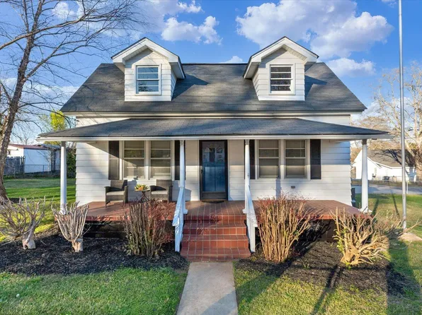 9 Guy St, Pelzer, SC 29669