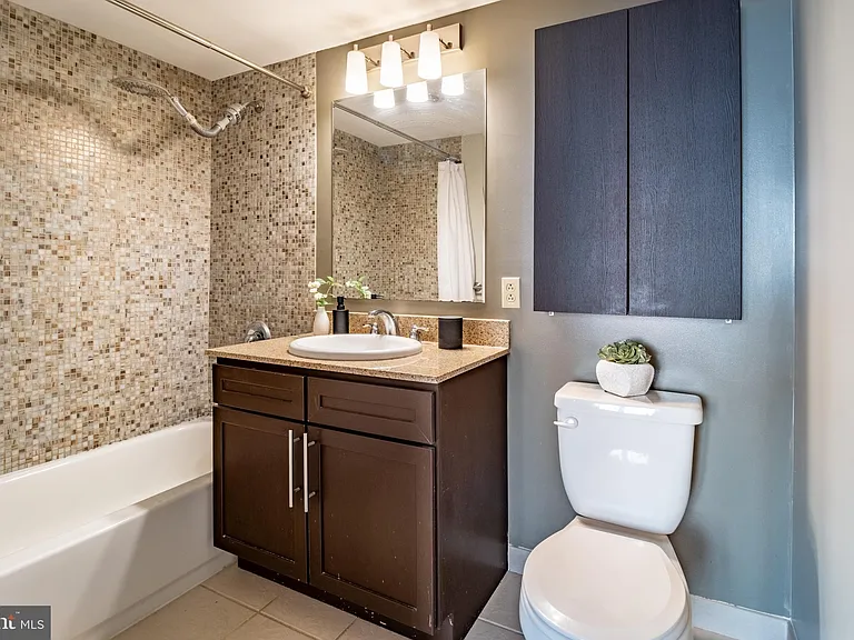 1150 K St NW #1008 — Photo 26