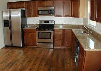 1st image of 402 Eisenhower Cir