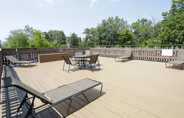 Lewis Manor Apartments — Photo 25