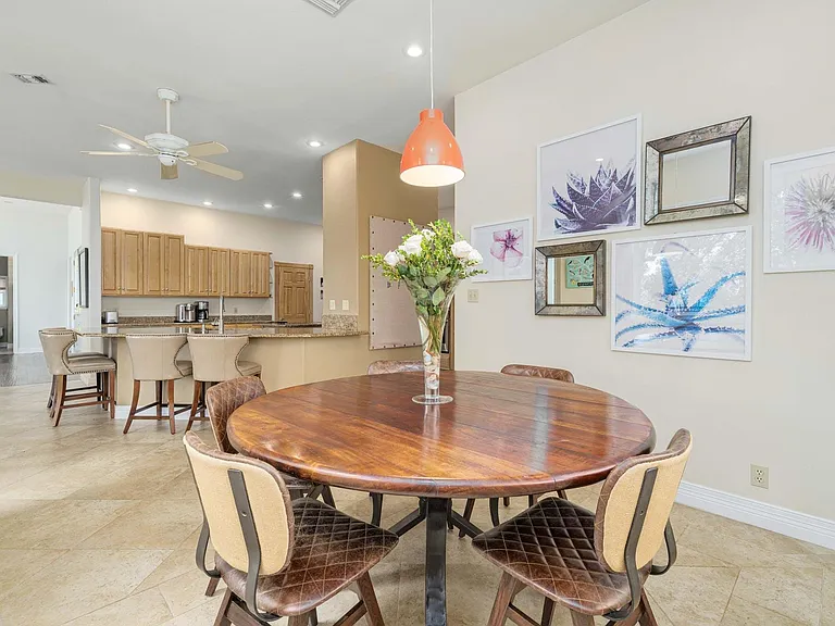 2102 Paisano Rd — Photo 7