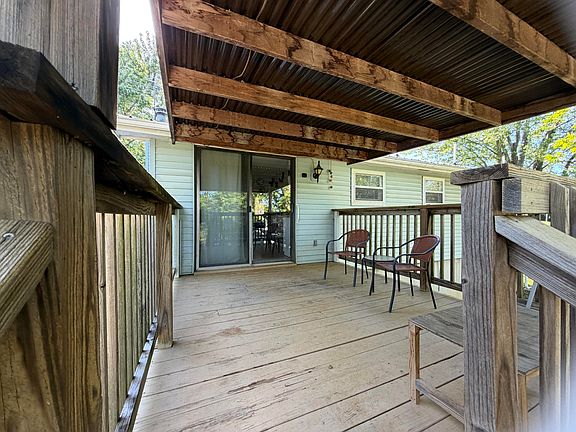5th image of 1405 S 951 Road