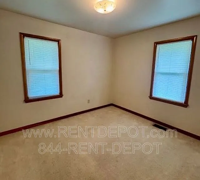 2719 Vogel Rd — Photo 4