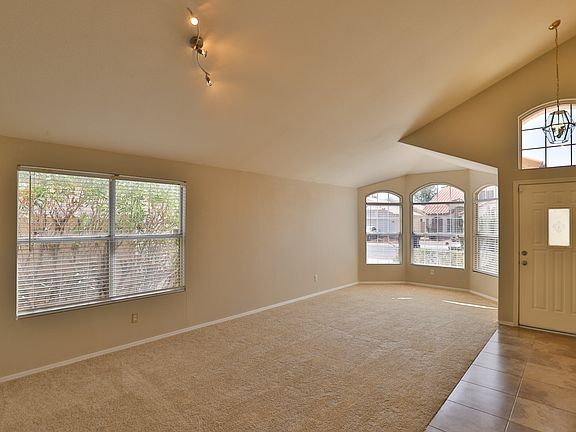 3rd image of 1258 W Myrna Ln