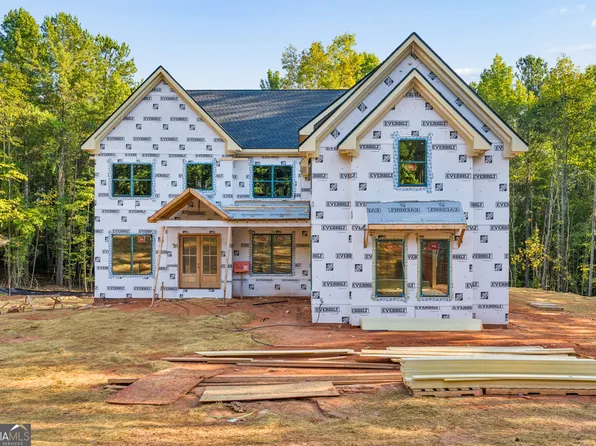 549 Antrim Glen Dr, Hoschton, GA 30548