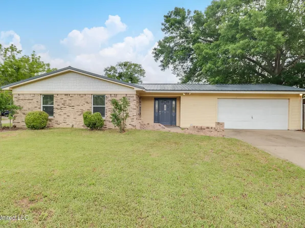 5403 Monaco Dr, Pascagoula, MS 39581