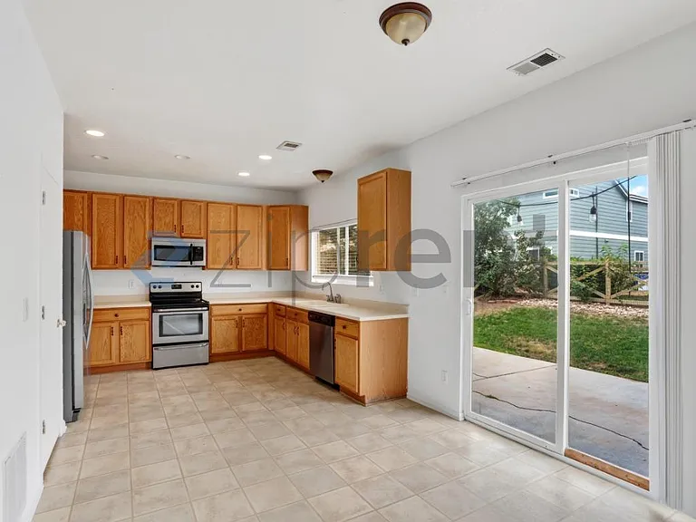 14912 E 116th Pl — Photo 5