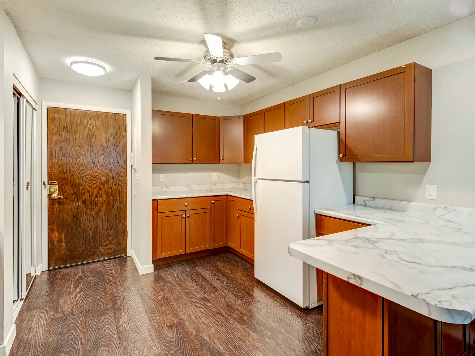 Edgerton Highlands Apartments — Photo 1