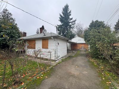 8923 SE Clinton St, Portland, OR, 97266