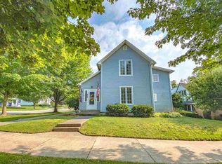 628 State St, Petoskey, MI 49770