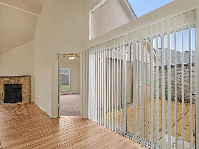 8731 Croteau Dr — Photo 6