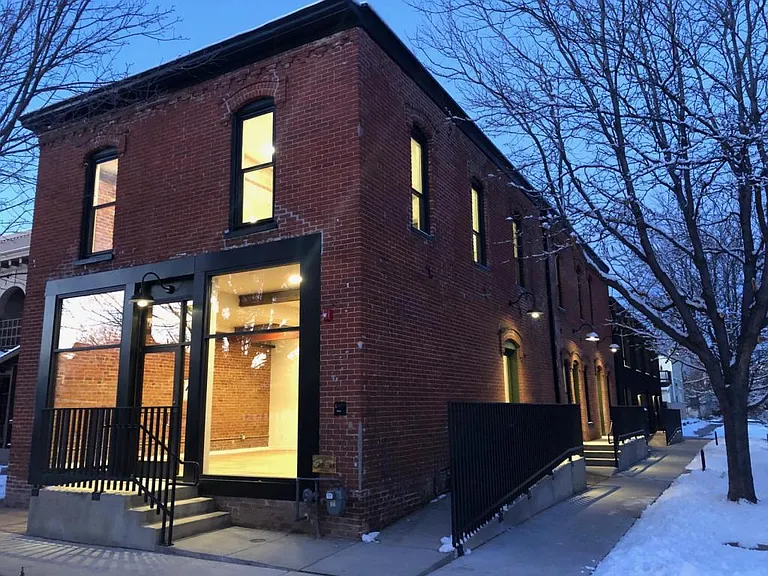 2959 N Franklin St — Photo 3