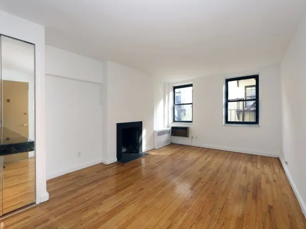 113 Sullivan Street image 1 of 15