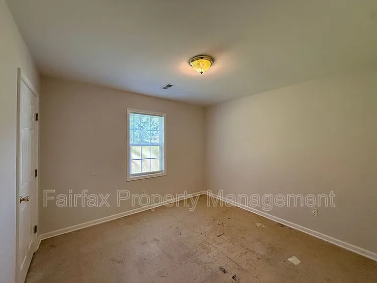 1116 Walnut St — Photo 8