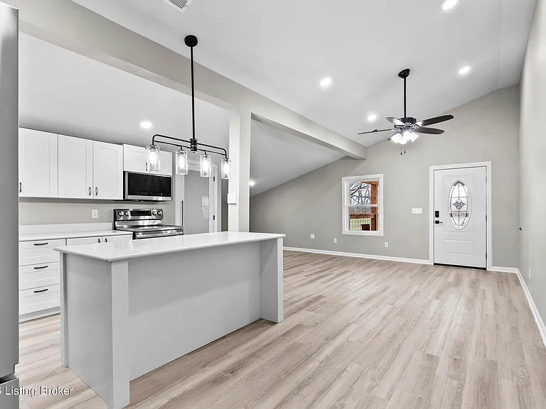 58 Riverside Ln — Photo 7