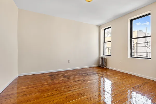 Rented by Bohemia Realty Group | media 8