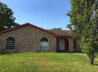 11821 Plainbrook St, La Porte, TX 77571