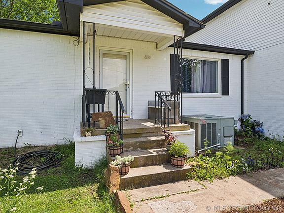 4th image of 36516 Cramer Rd N