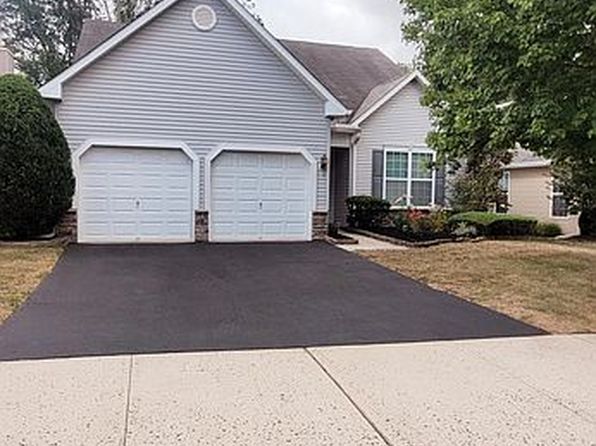 10 Enclave Blvd