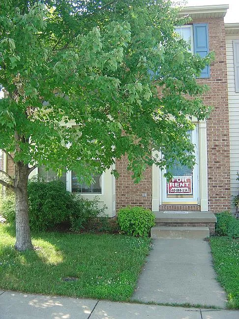 301 Barrington Ln