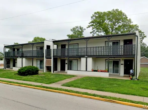 704 S Lincoln Ave APT 11, O Fallon, IL 62269