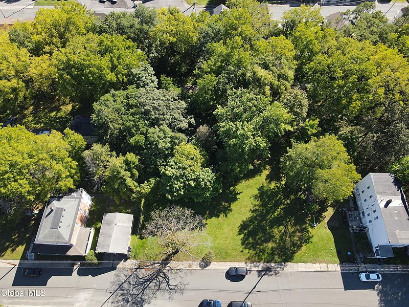 2nd image of 35 Trull Street