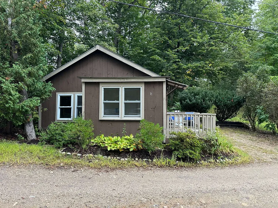 11 River Rd