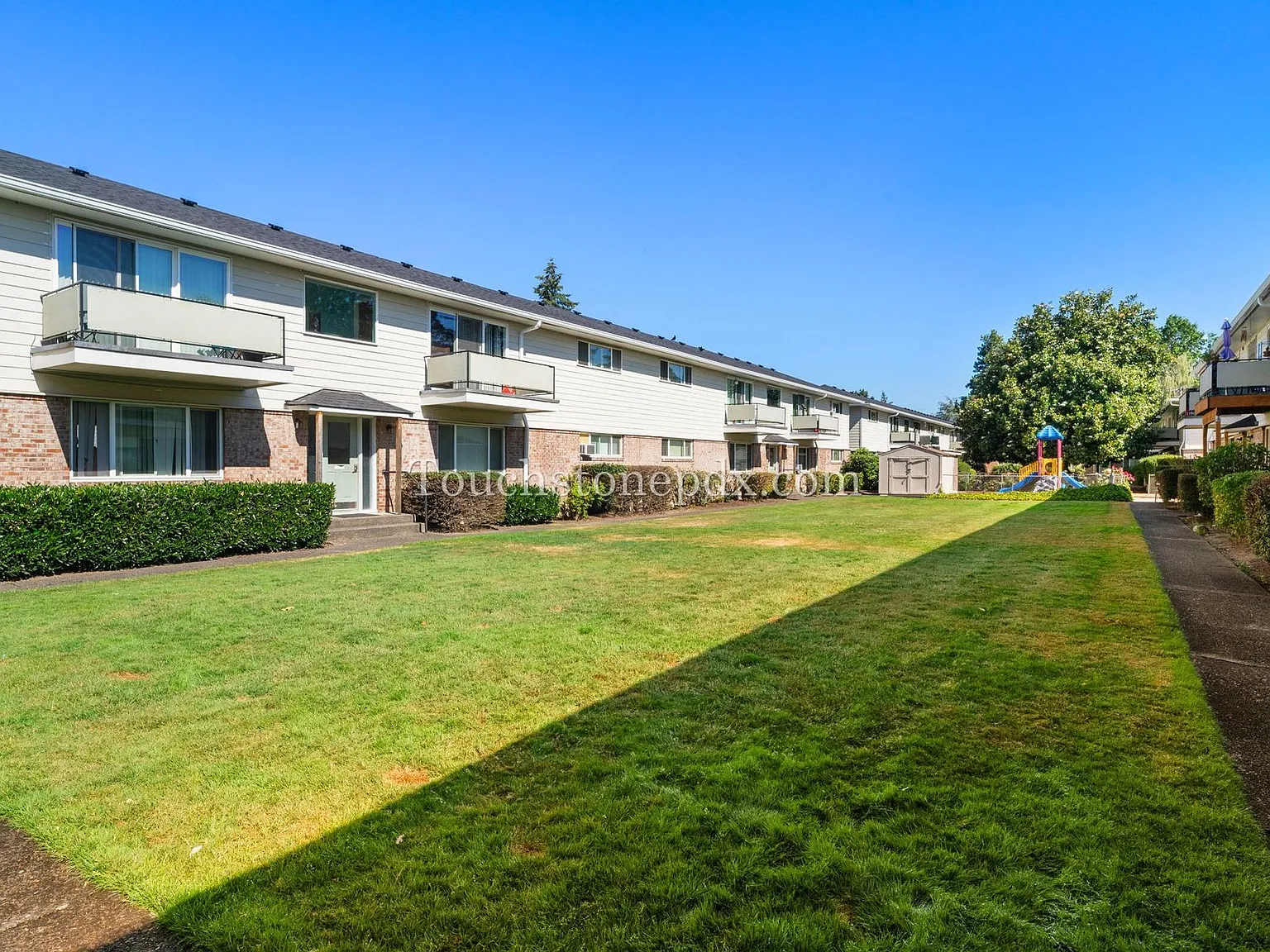 Beaverton Garden Court Apartments — Photo 4
