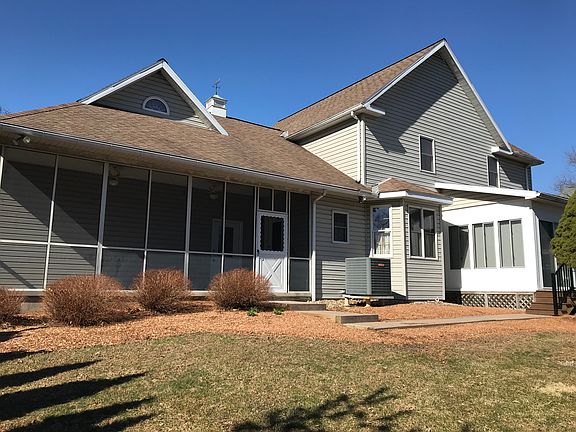 2nd image of 7 Tall Oaks Dr