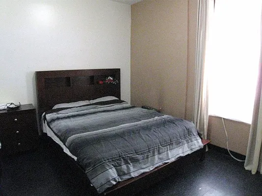 Rented by Uptown Property Group | media 10