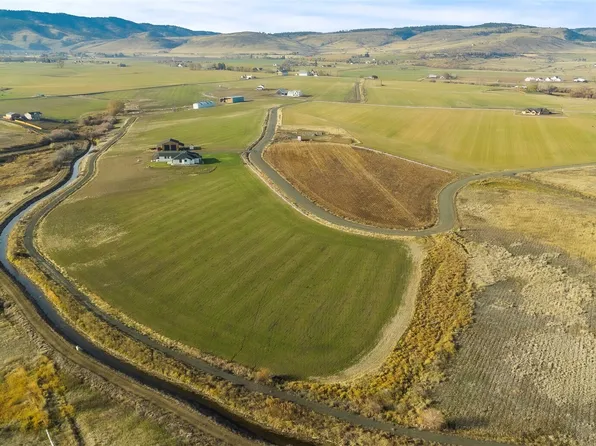 1681 Edge Bluff Loop, Ellensburg, WA 98926