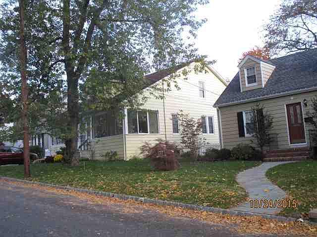 2nd image of 16 Lyons Ave