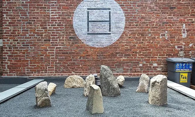 Rented by REAL New York | media 9