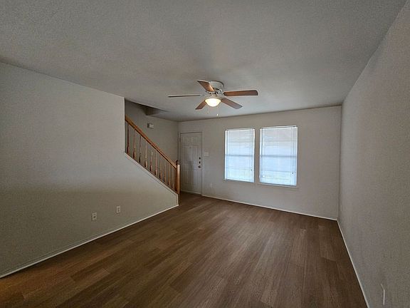 5th image of 3707 Malibu Ln #B